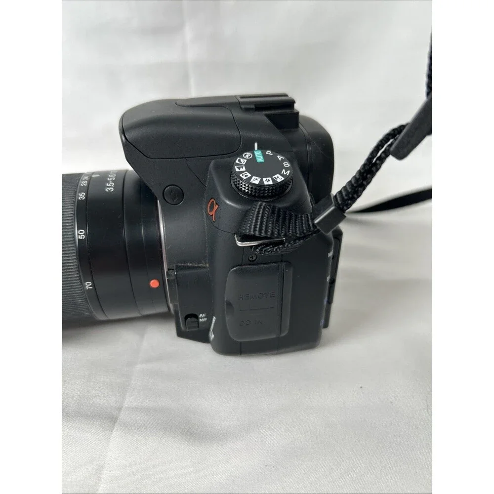 Sony A300 DSLR Camera With 18-70 Lens Camera Bag Battery Sandisk Card & Reader